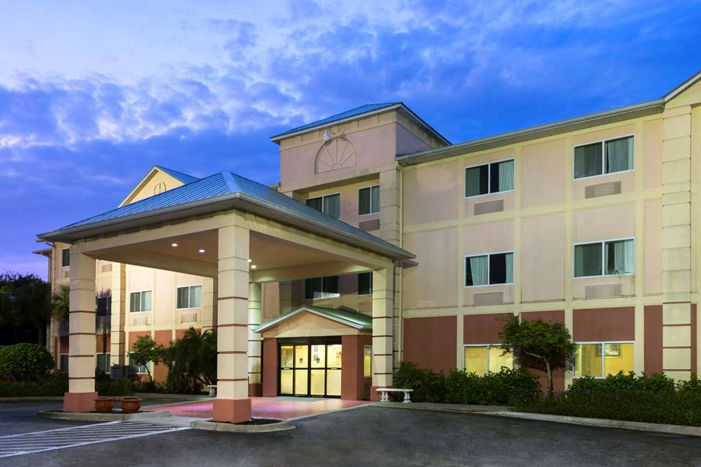 Holiday Inn Express - Naples South - I-75 By Ihg Golden Gate Exteriér fotografie